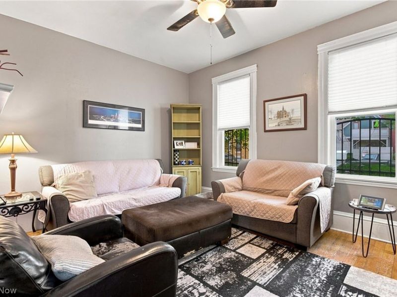 3109 Bridge Avenue, Cleveland, OH 44113 Photo 2