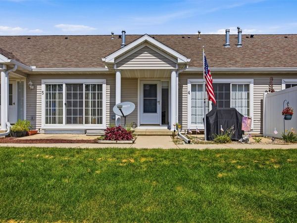 3160 English Glen, Unit I4, Marion, IA 52302