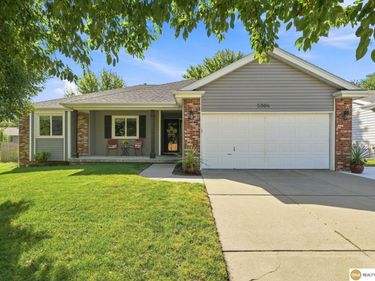 5306 NW Tudor Lane, Lincoln, NE 68521