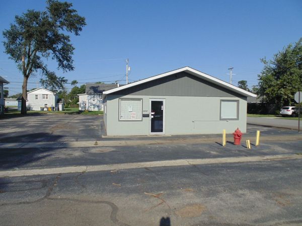 3232 Michigan Street , New Chicago, IN 46342