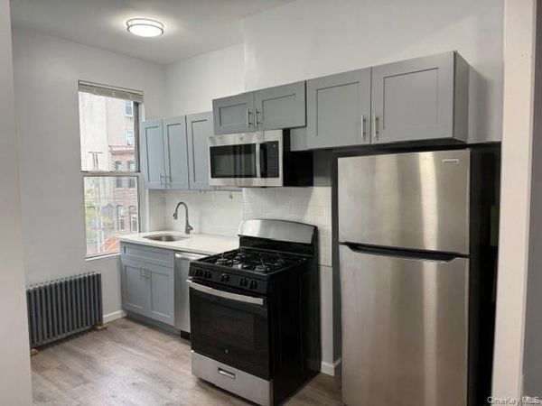 857 Woodward Avenue , Unit 2R, Ridgewood, NY 11385
