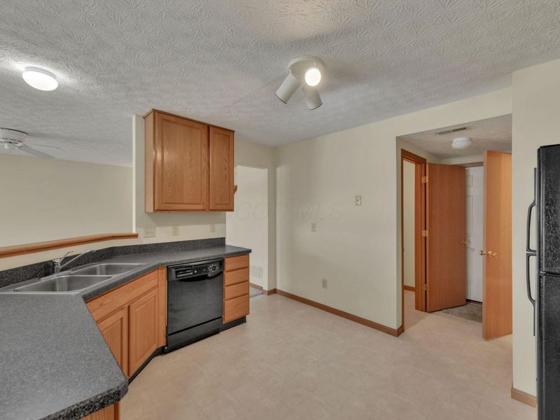 2117 Ripple Road , Hilliard, OH 43026 Photo 10
