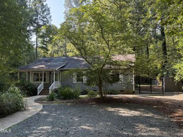 137 B Windsor Circle, Chapel Hill, NC 27516
