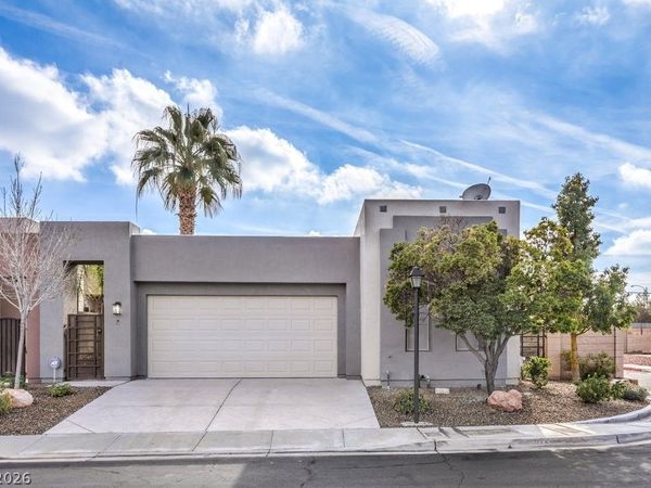 111 Twin Towers Avenue , Las Vegas, NV 89123