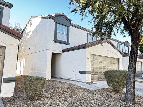 5330 E Charleston Boulevard , Unit 113, Las Vegas, NV 89142