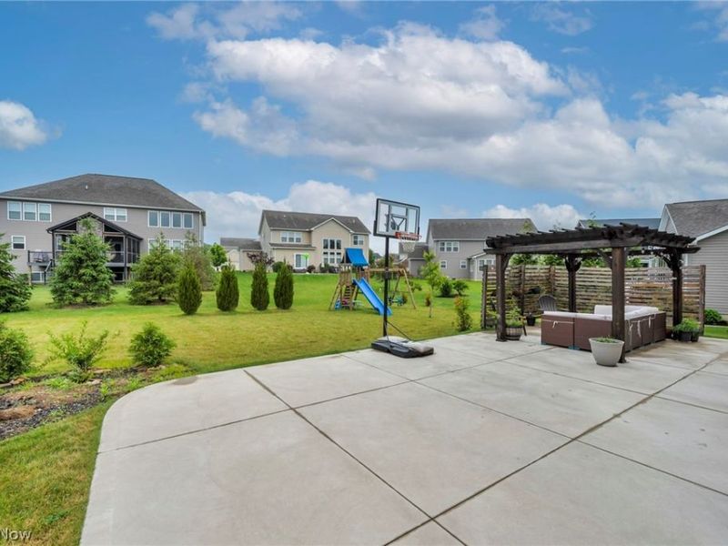 172 Harvester Drive, Copley, OH 44321 Photo 8