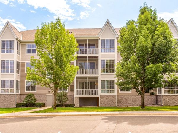 100 Clydesdale Trail, Unit 127, Medina, MN 55340