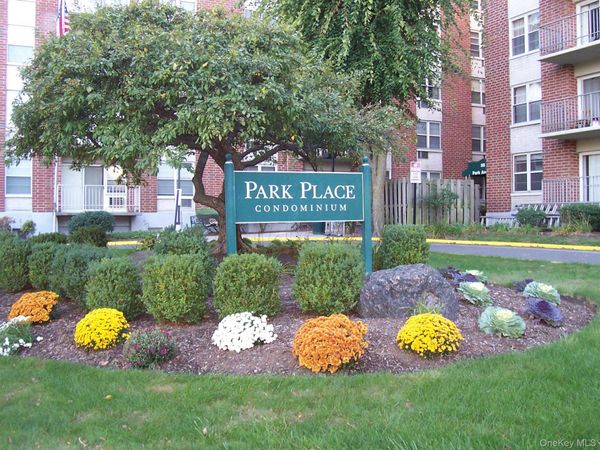 35 Park Avenue, Unit 1M, Suffern, NY 10901