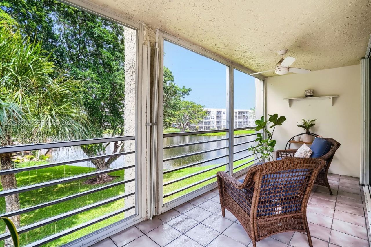 9311 Orange Grove Dr, Unit 316, Davie, FL 33324 Photo