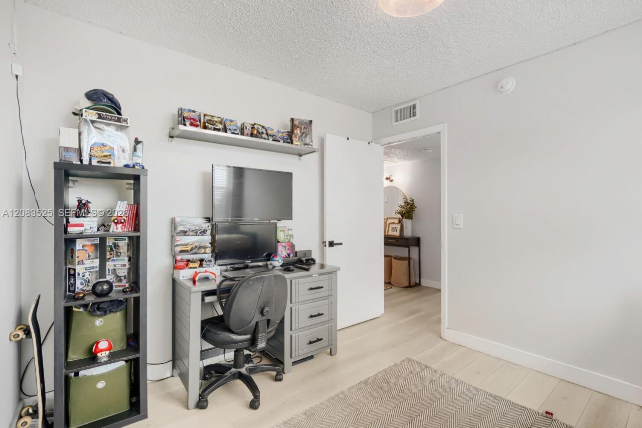 9311 Orange Grove Dr, Unit 316, Davie, FL 33324 Photo