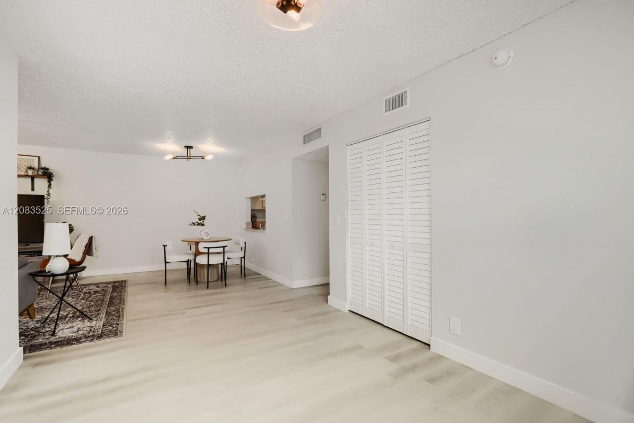 9311 Orange Grove Dr, Unit 316, Davie, FL 33324 Photo