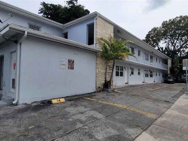 2615 SW 22nd Ave , Unit 17, Miami, FL 33133