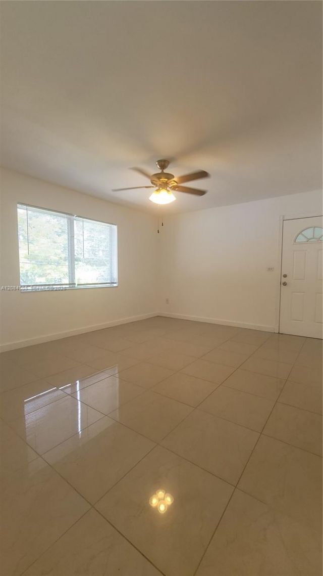 2615 SW 22nd Ave , Unit 17, Miami, FL 33133 Photo