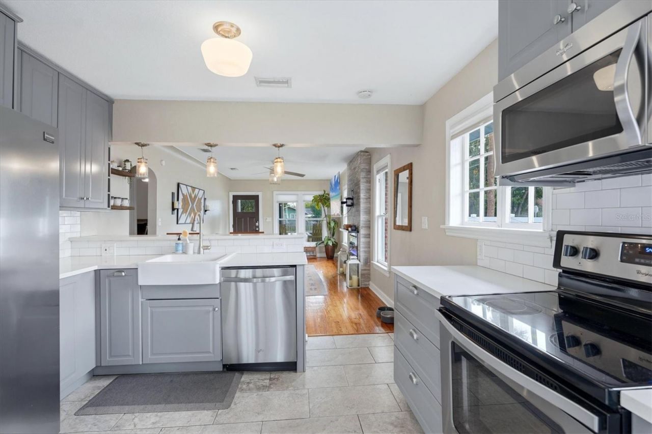 2363 4th Avenue N, Saint Petersburg, FL 33713 Photo