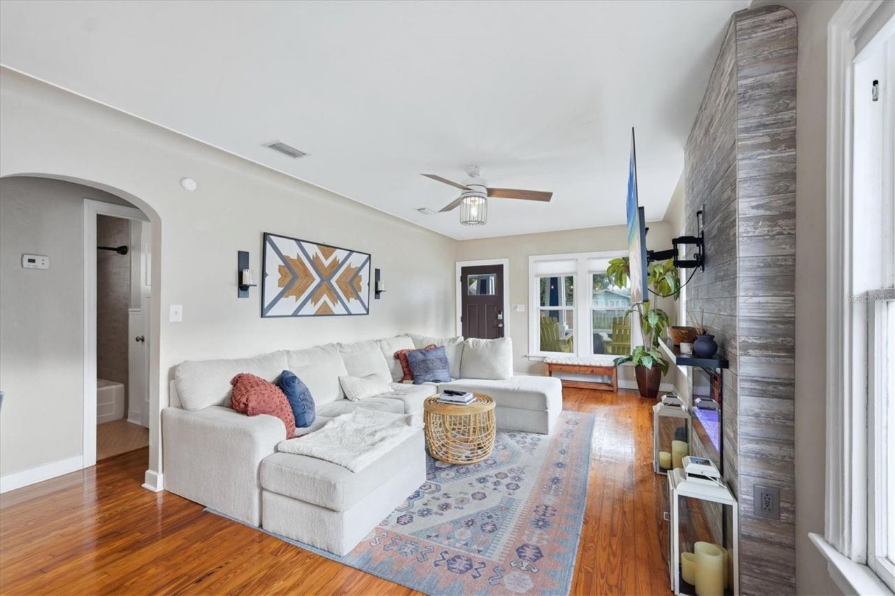 2363 4th Avenue N, Saint Petersburg, FL 33713 Photo