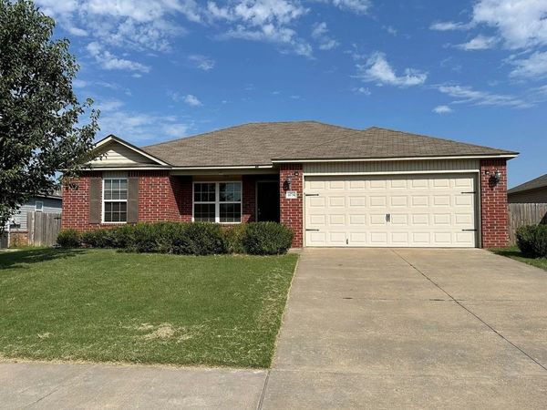 14734 S Hickory Street , Glenpool, OK 74033
