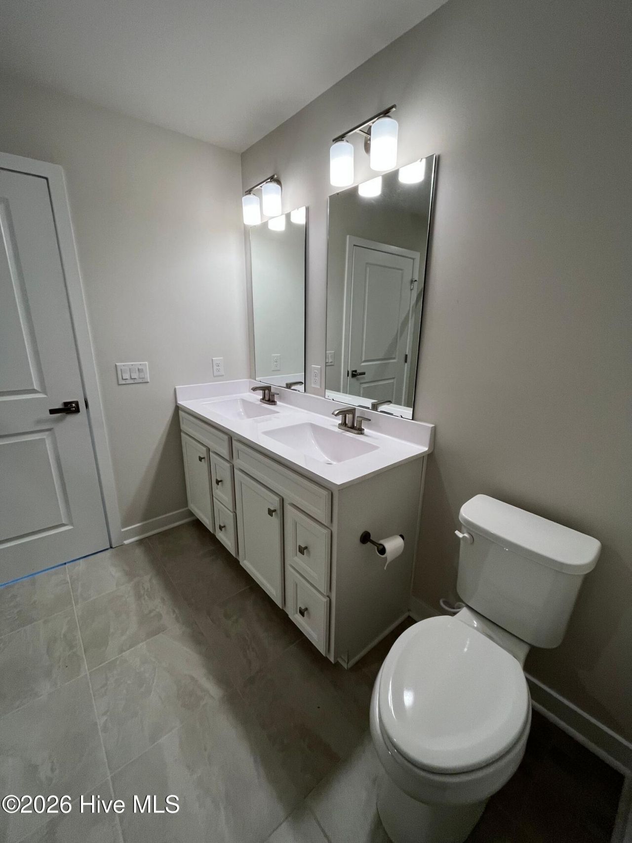 4184 Farmfield Drive Photo 13