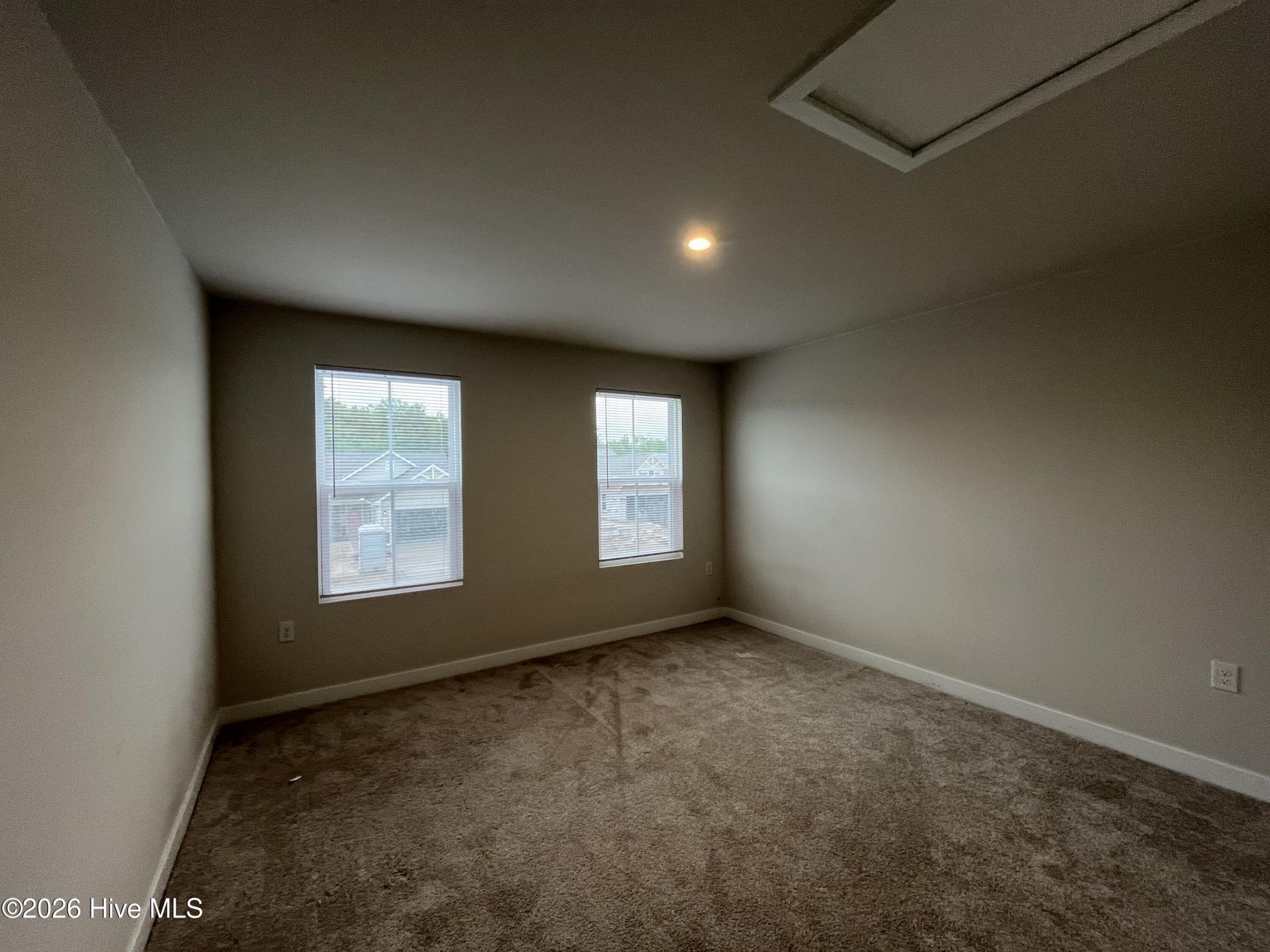 4184 Farmfield Drive Photo 17