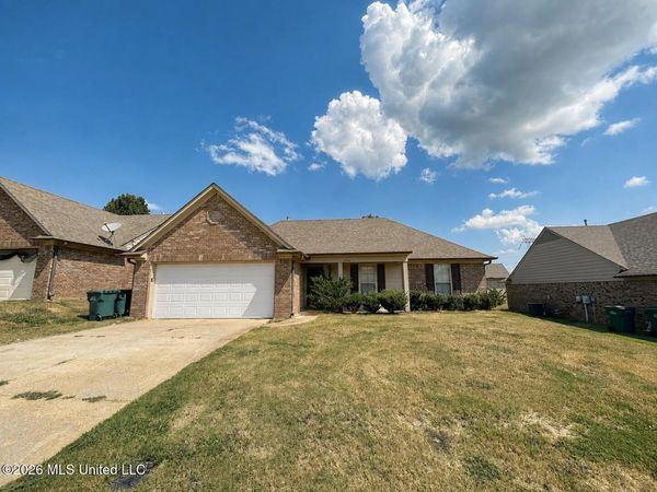 3944 Long Fence Drive, Southaven, MS 38671