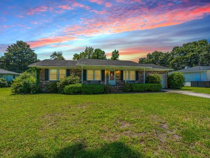 1259 Robin Road Mount Pleasant, SC 29464