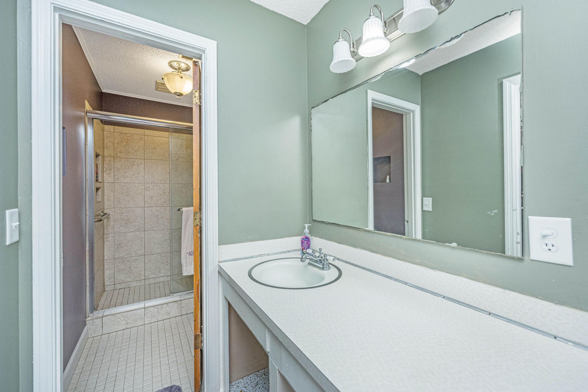 1259 Robin Road Photo 18