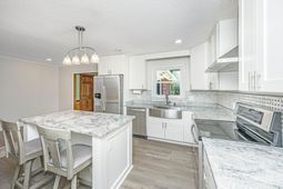 1259 Robin Road photo 4