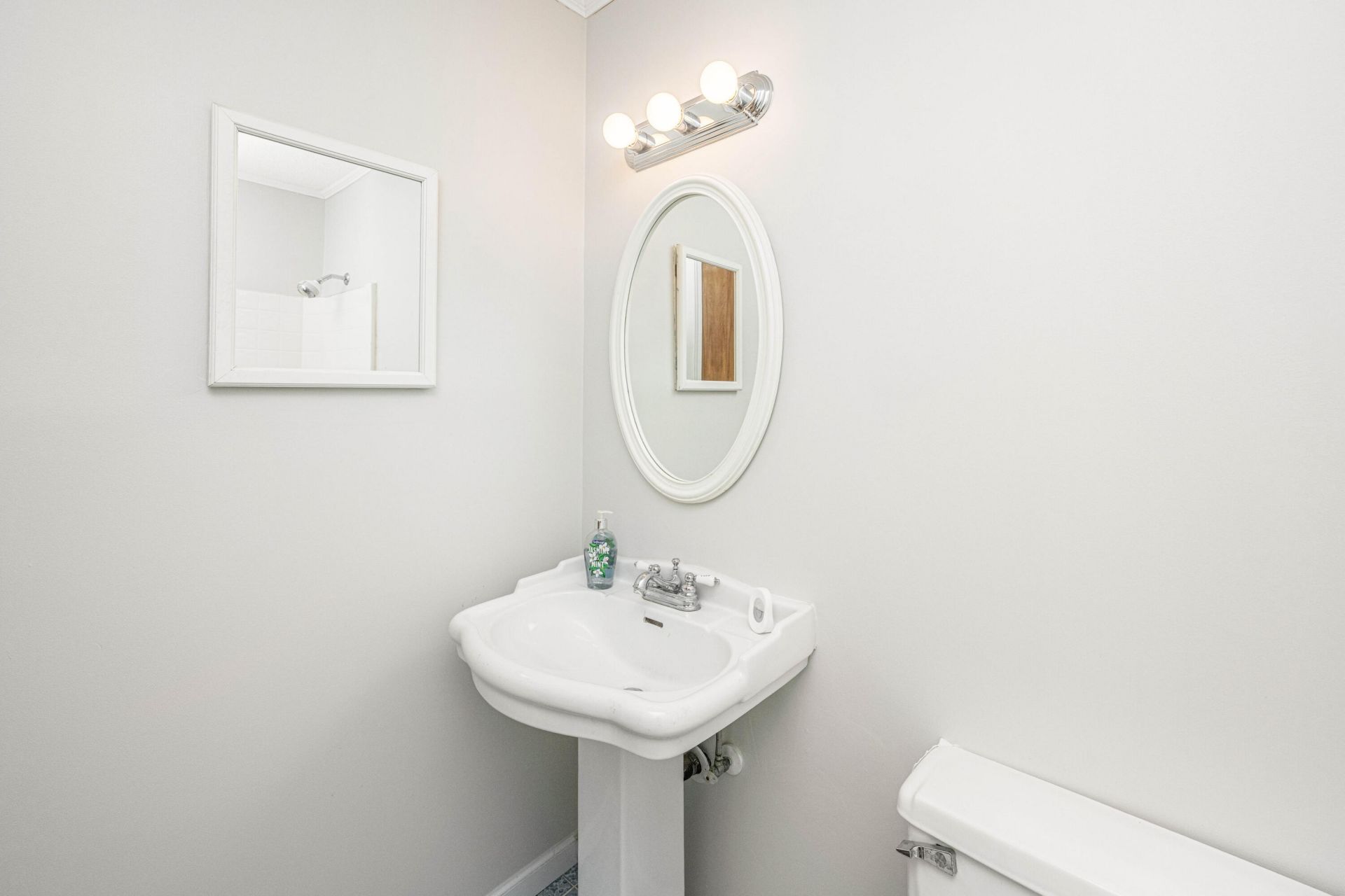 1259 Robin Road Photo 23