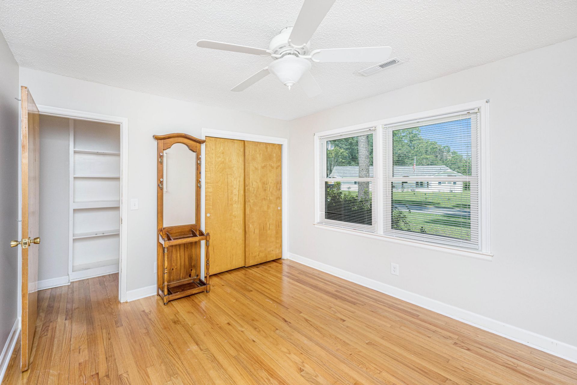 1259 Robin Road Photo 24