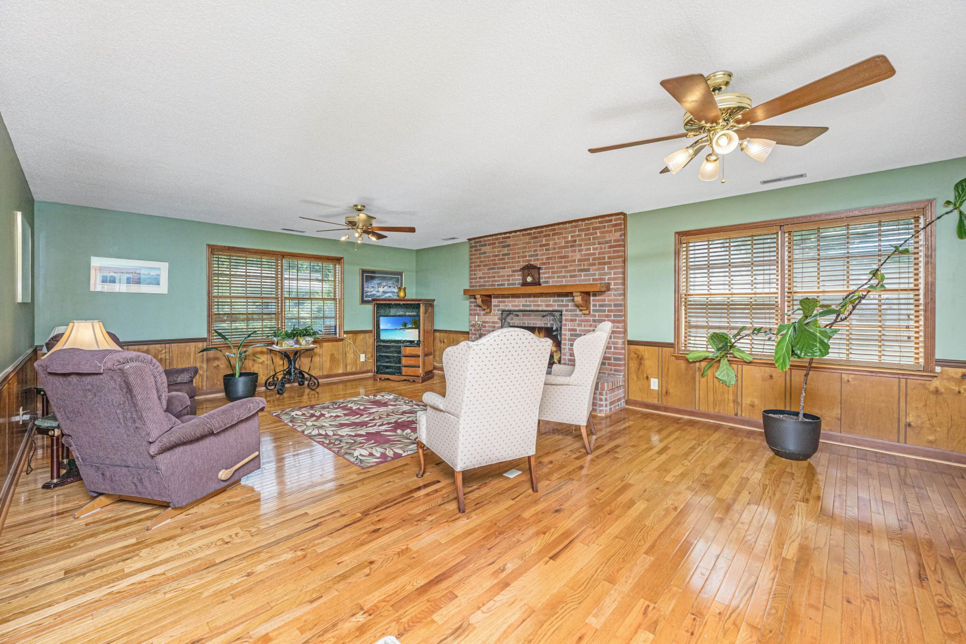1259 Robin Road Photo 5