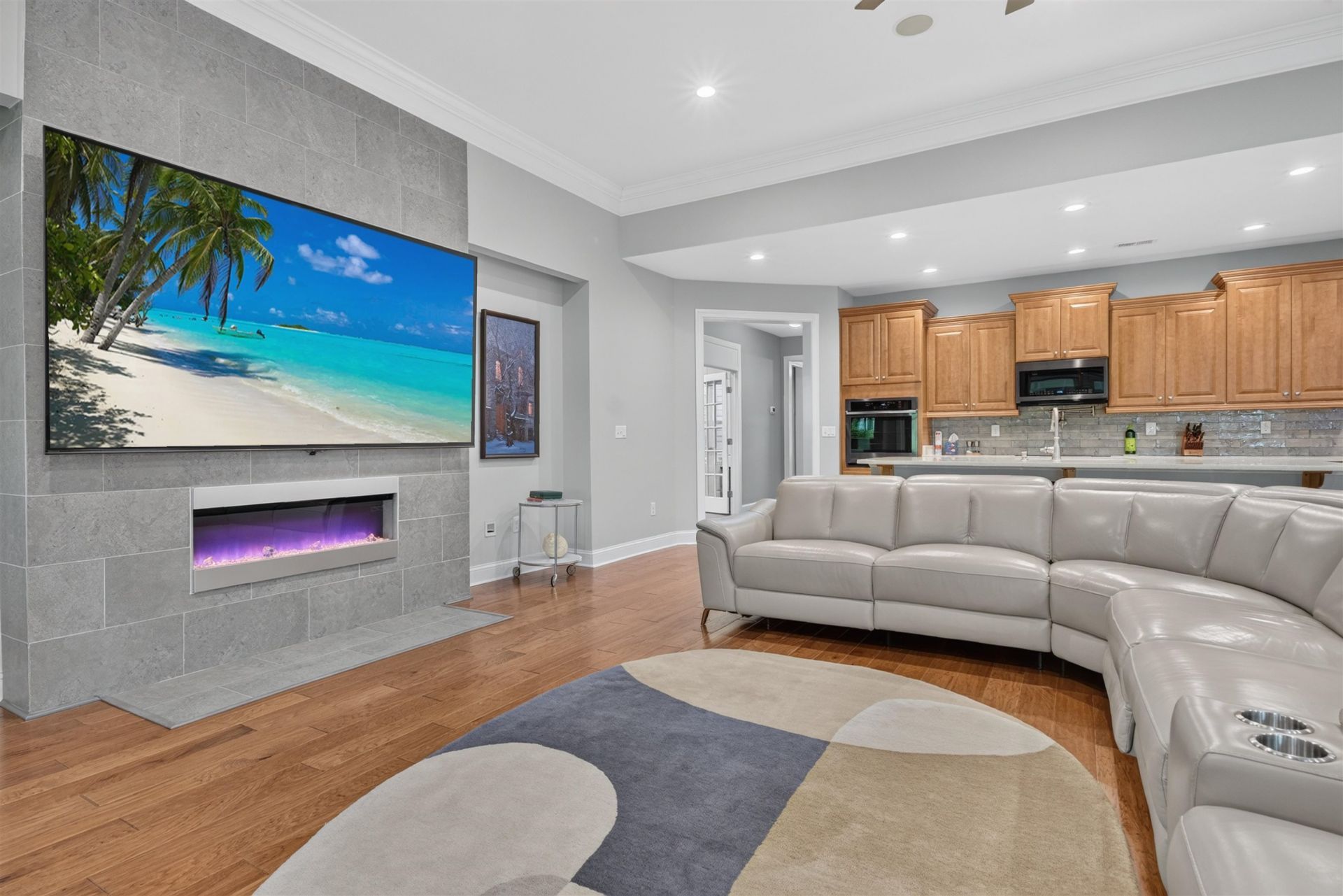 1916 Suncrest Dr. Photo 12