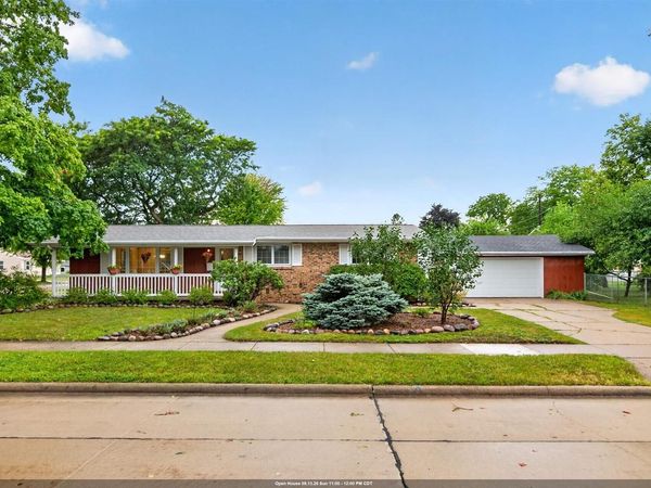 1135 WINDSOR STREET, Oshkosh, WI 54902