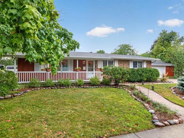 1135 WINDSOR STREET, Oshkosh, WI 54902