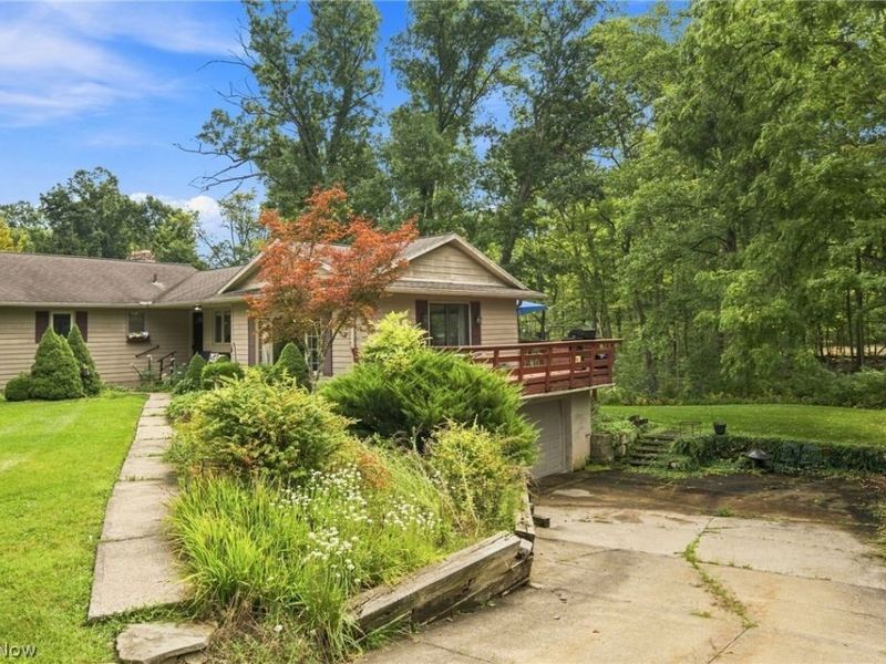 10051 Deerfield Lane, Brecksville, OH 44141 Photo 5