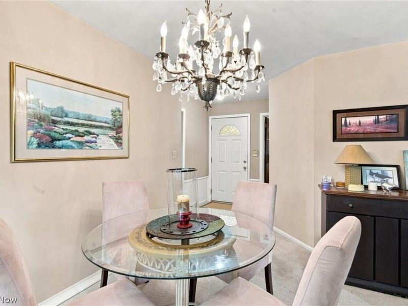 10051 Deerfield Lane, Brecksville, OH 44141 Photo 6