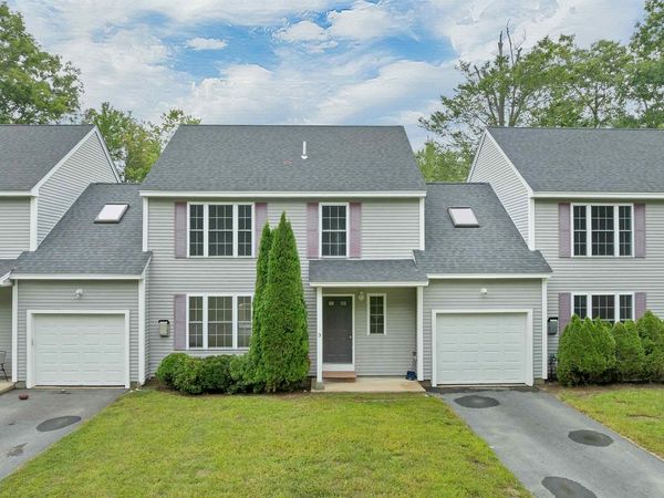 166 Sandown Road, Unit 3, Fremont, NH 03044