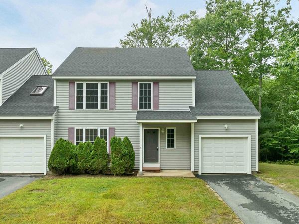 166 Sandown Road, Unit 4, Fremont, NH 03044