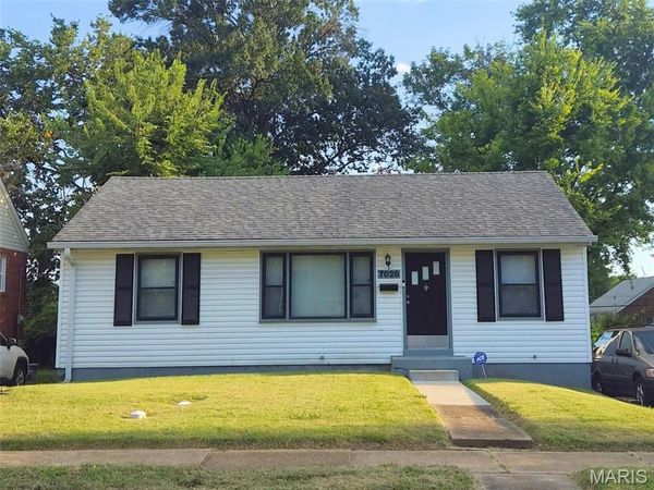 7028 Julian Avenue, University City, MO 63130