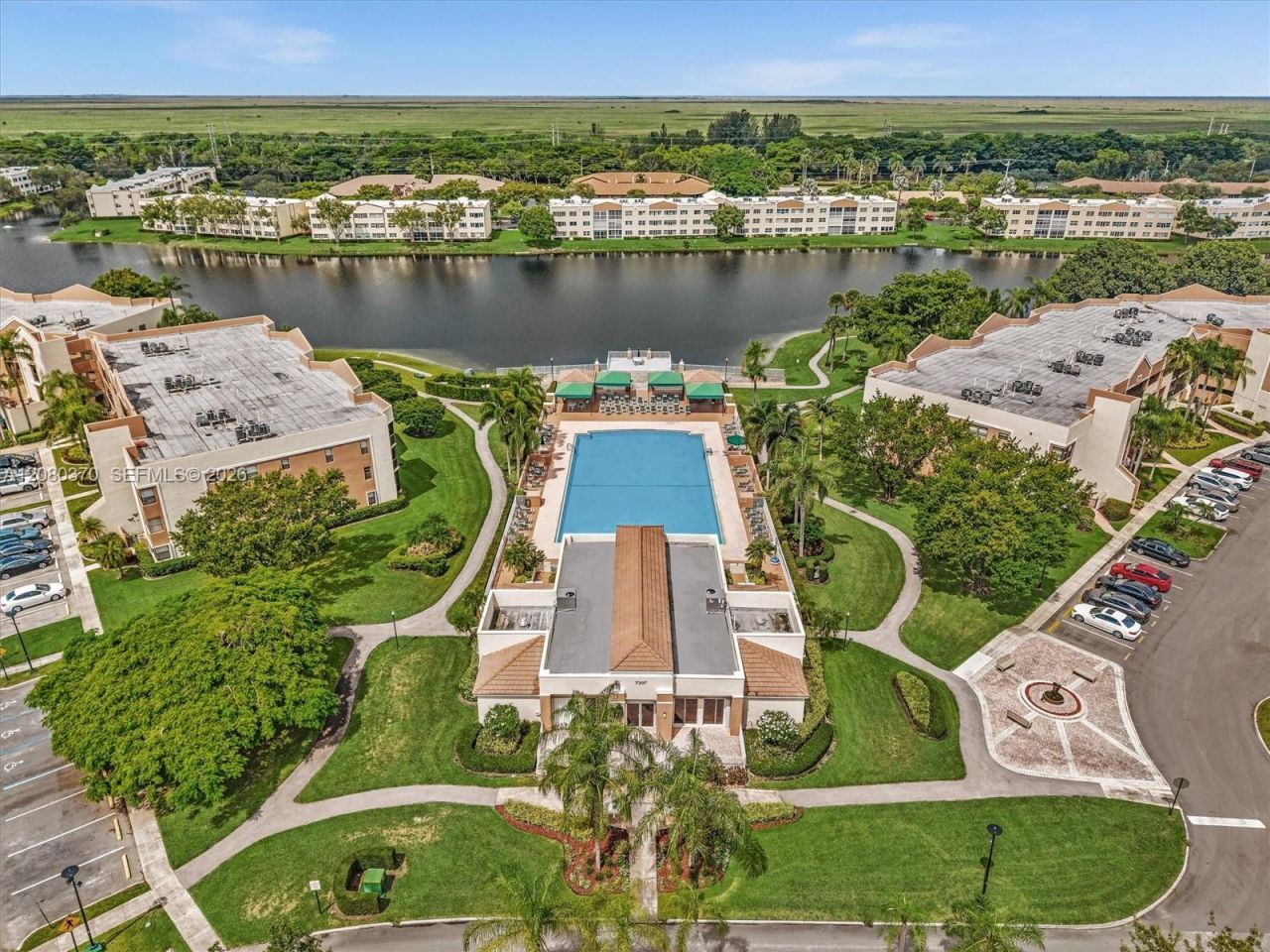 7518 Fairfax Dr , Unit 110, Tamarac, FL 33321 Photo