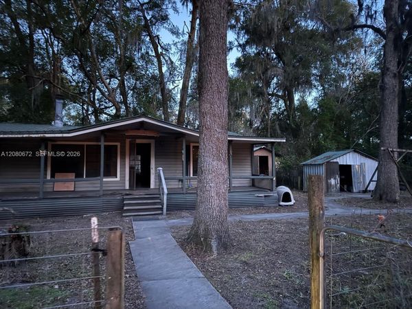 2212 NE Washington ST, Lake City, FL 32055