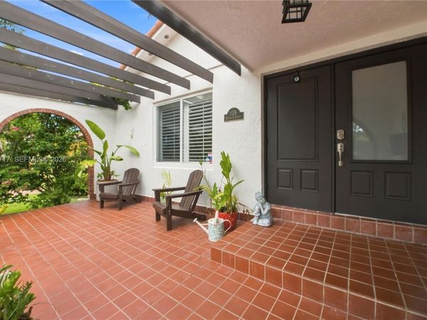 1119 Buchanan St , Hollywood, FL 33019
