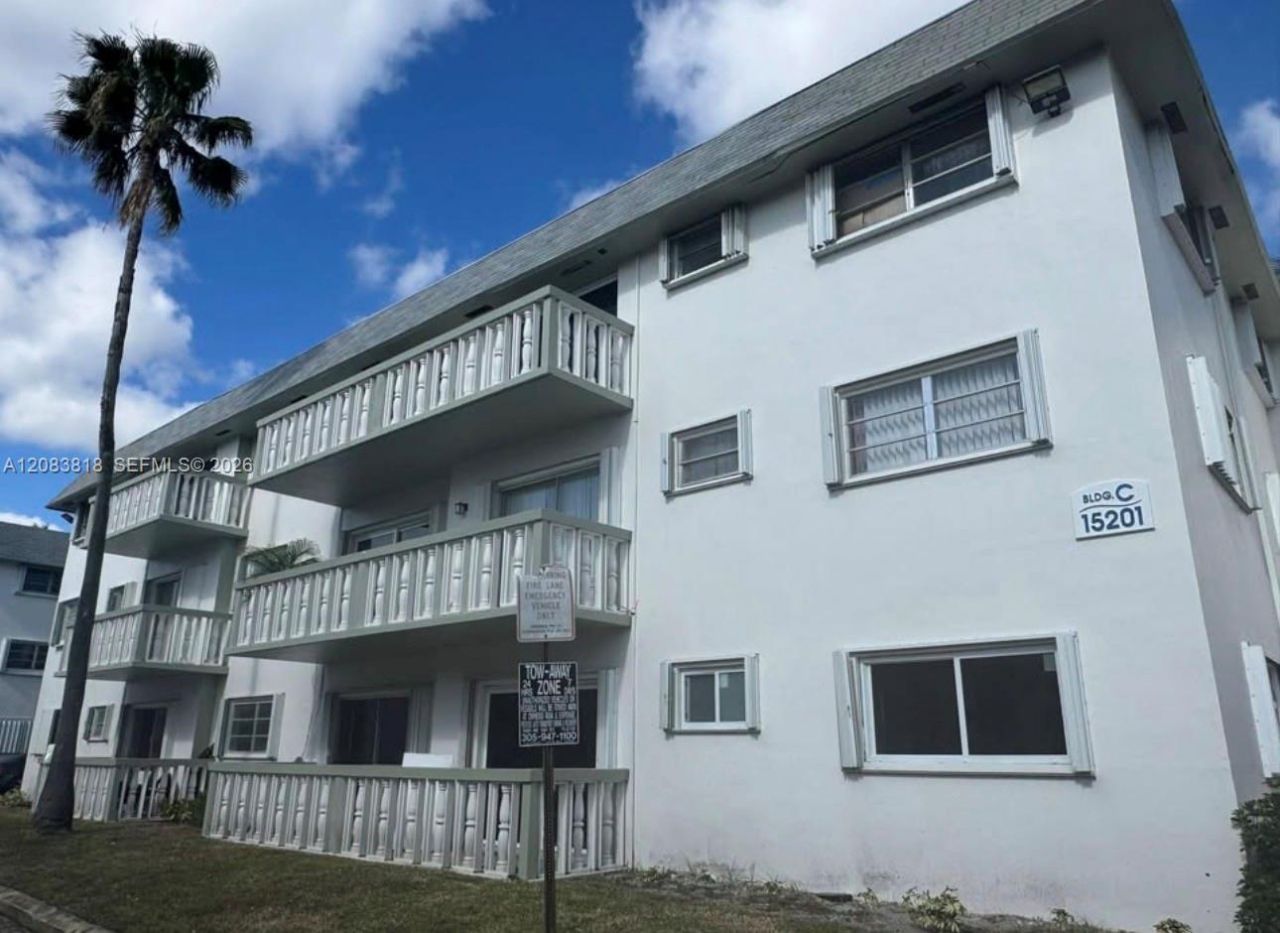 15201 NE 6th Ave , Unit C210, Miami, FL 33162 Photo