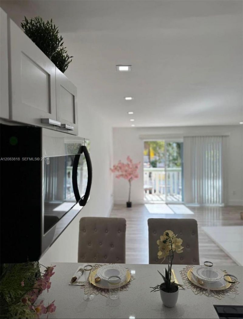 15201 NE 6th Ave , Unit C210, Miami, FL 33162 Photo