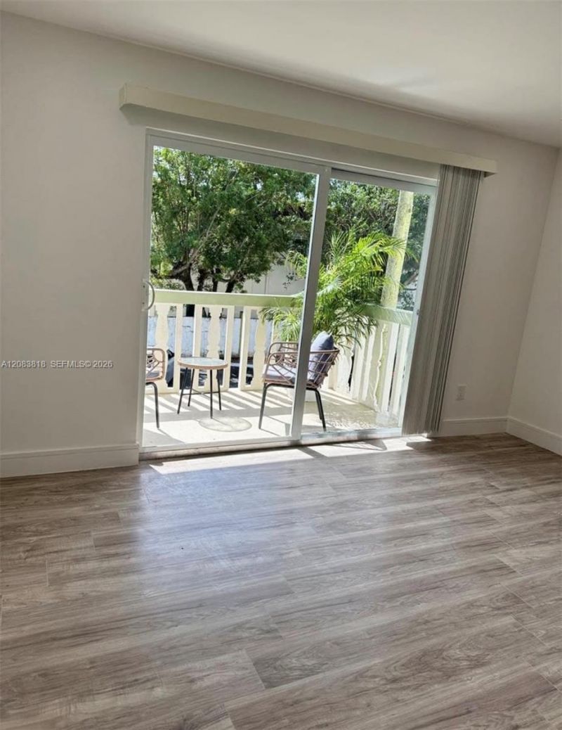 15201 NE 6th Ave , Unit C210, Miami, FL 33162 Photo