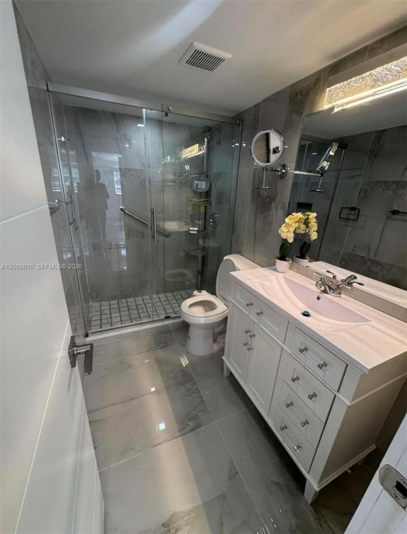 15201 NE 6th Ave , Unit C210, Miami, FL 33162 Photo