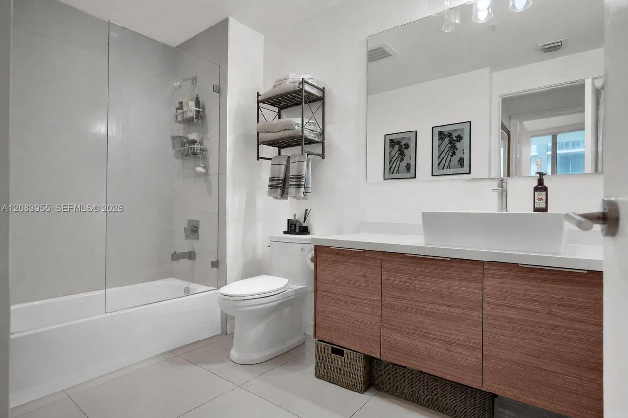 1010 SW 2nd Ave , Unit 2005, Miami, FL 33130 Photo