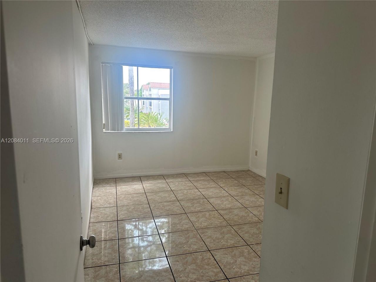 6272 NW 186th St , Unit 212, Hialeah, FL 33015 Photo