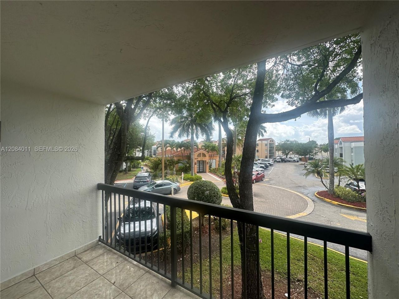 6272 NW 186th St , Unit 212, Hialeah, FL 33015 Photo