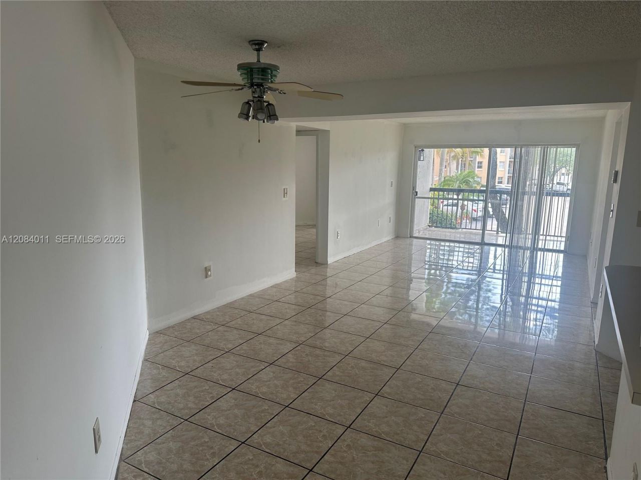 6272 NW 186th St , Unit 212, Hialeah, FL 33015 Photo