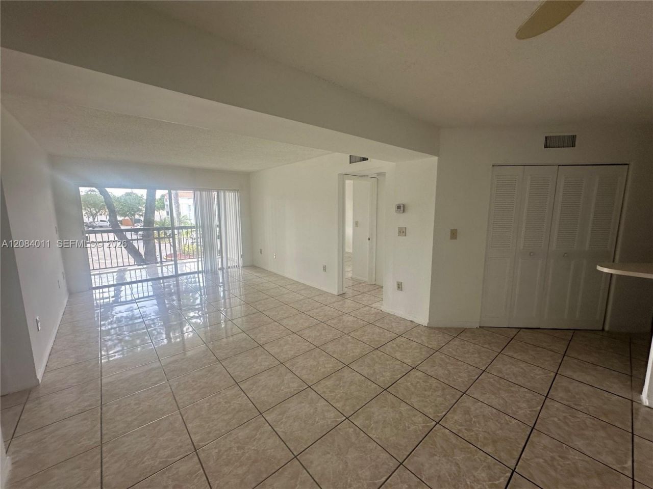 6272 NW 186th St , Unit 212, Hialeah, FL 33015 Photo