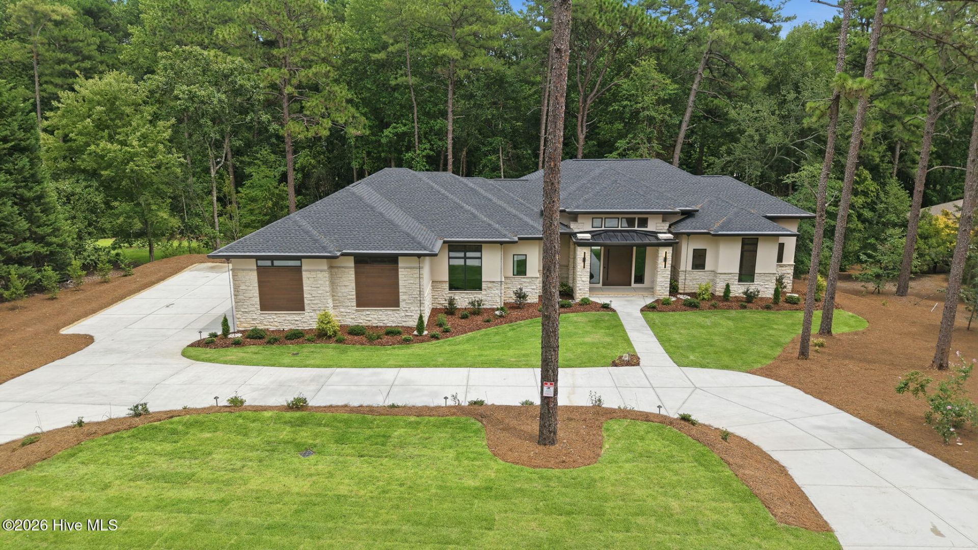 35 Woodenbridge Lane, Pinehurst, NC 28374 Main Photo